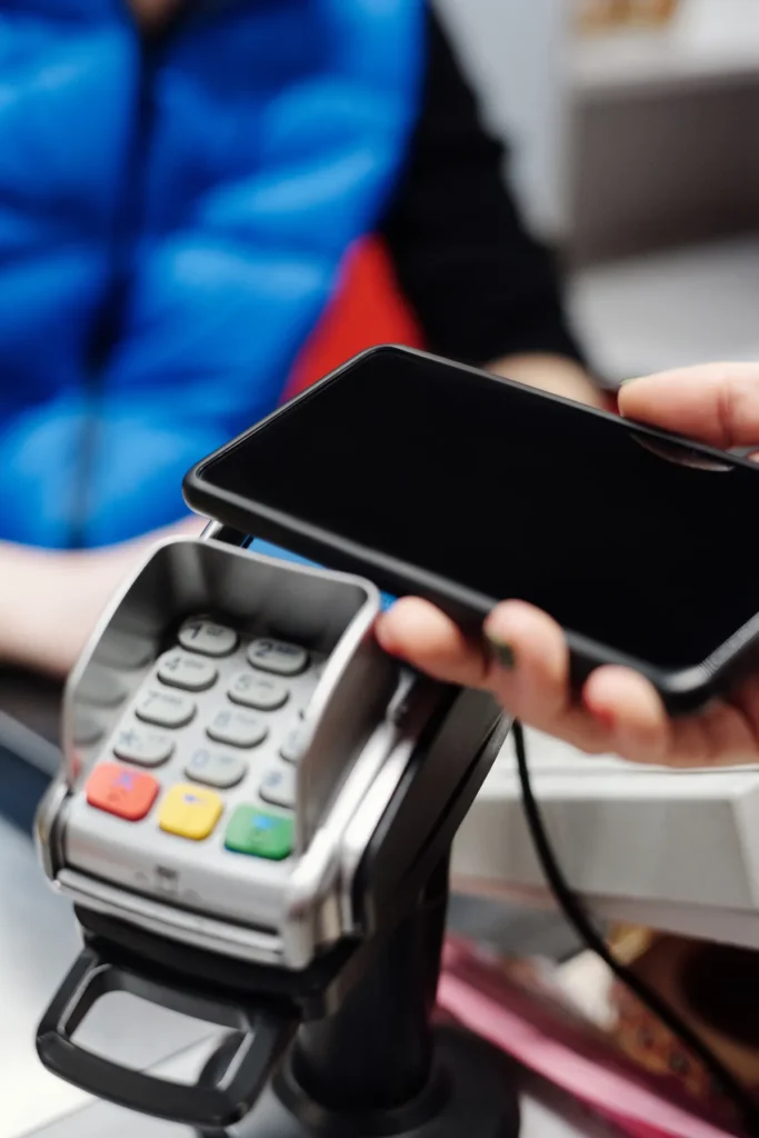 Paying by phone with contactless